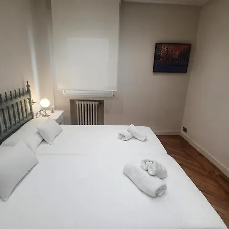 Apartment Qhawana Begona - Pisazo Con Garaje, Wifi En Begona - Vut-3633-as *