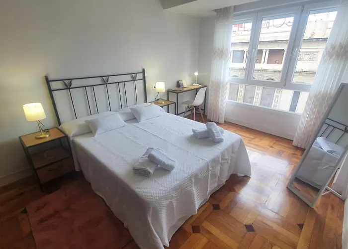 Apartment Qhawana Begona - Pisazo Con Garaje, Wifi En Begona - Vut-3633-as *